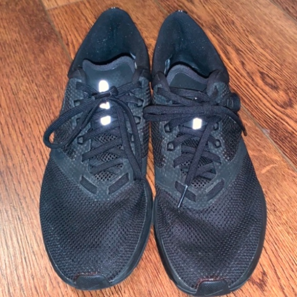 Nike Zoom Strike Size 7.5